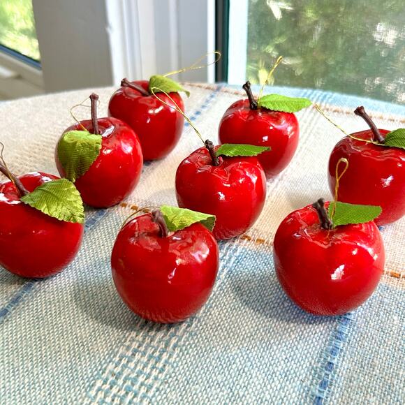 Set of 8 Vintage Faux Apple Christmas Ornaments – Glossy Red with Leaves - Picture 6 of 14